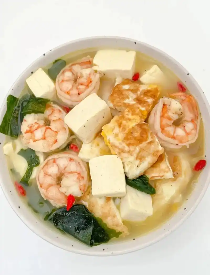 今天这道【豆腐虾仁裙带菜汤】 内容很丰富! - 抖音