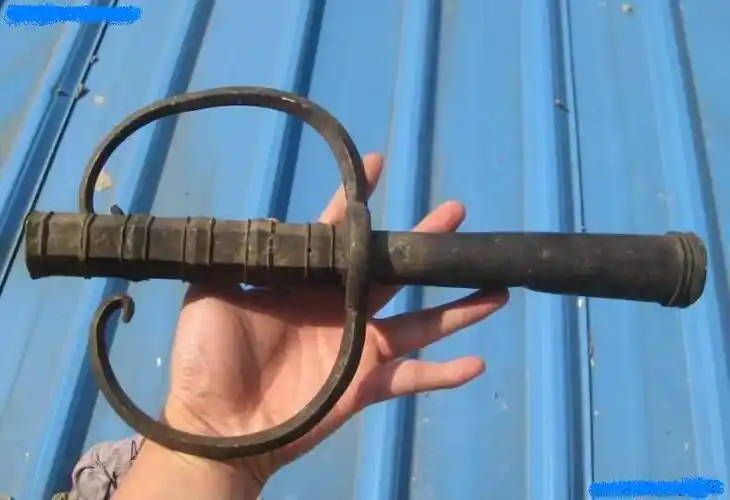 查看752回复1欣赏两件明代铜火铳