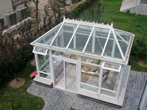 阳光房玻璃的分类有哪些  阳光房玻璃的优点