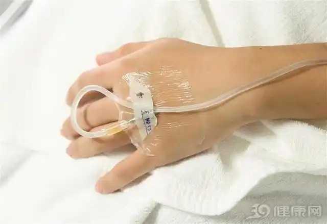 4岁女孩输液死亡:一生病就打点滴,到底祸害了多少中国人