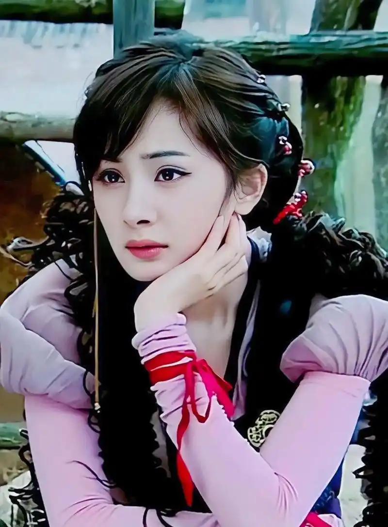 "爱的供养就要配杨幂"#杨幂 #向全世界安利杨幂  - 抖音