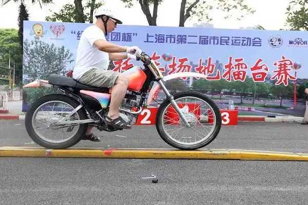 摩托车单边桥技巧