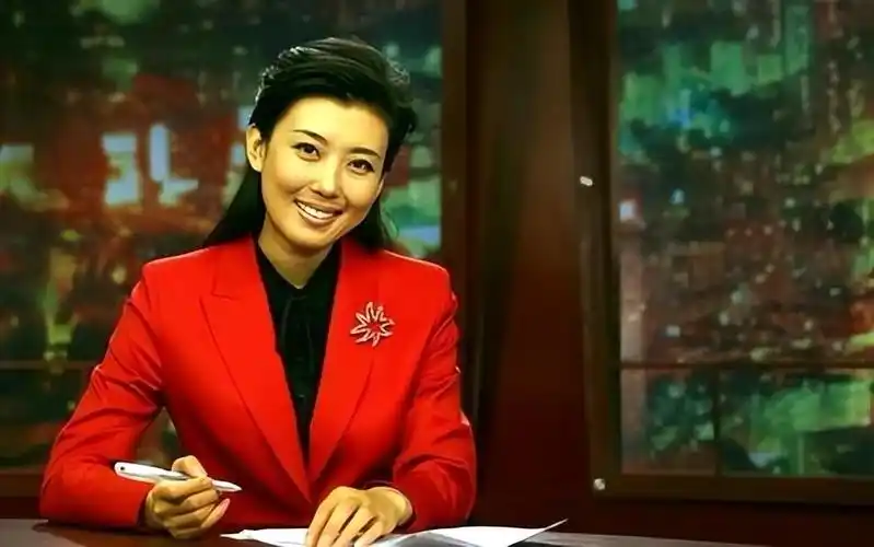 回顾美女主持人李红14岁辍学18岁逃婚如今44岁风光背后有泪水