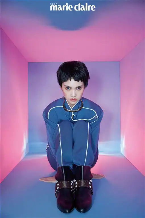 杨丞琳马桶盖激短发!幸福到尖叫大哭