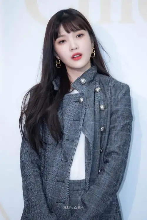 朴秀荣新闻图 - 堆糖,美图壁纸兴趣社区