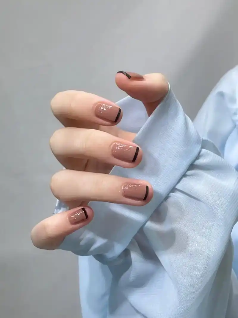 超好看的美甲 #短指甲 #短 - 抖音