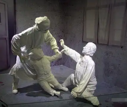 731部队的母爱实验把一堆母子关进房间中实验过程令人气愤