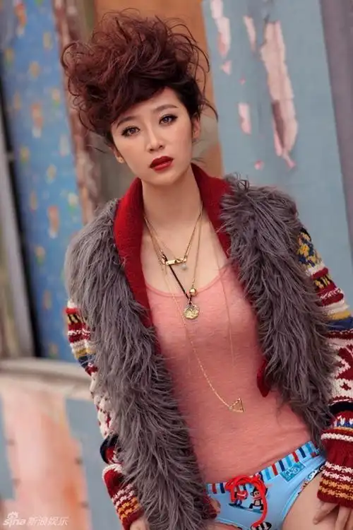 赵子惠红发写真性感妖娆