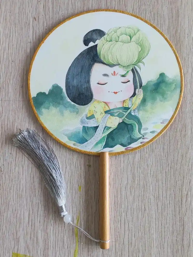 多杰动漫手绘团扇!多杰动漫插画——纯手工绘制团扇!