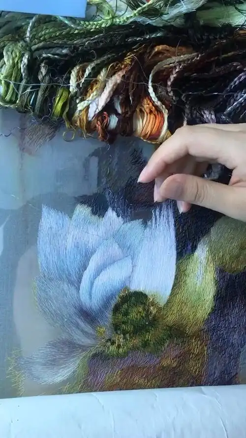 苏绣-虚实乱针绣《荷》