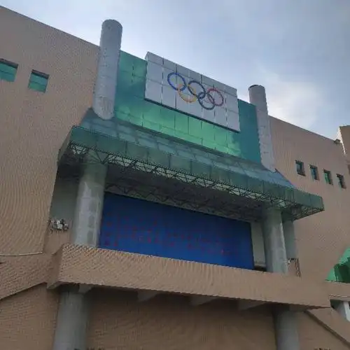 但我也是一个成功的体育生,因为我理解了体育人精神,并且把它运用到我