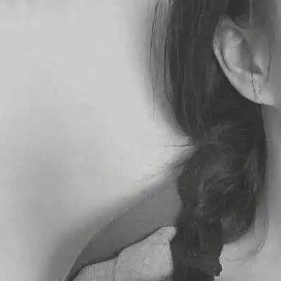 洒脱黑白女生头像高冷侧面精选 qq群黑白女生头像图片