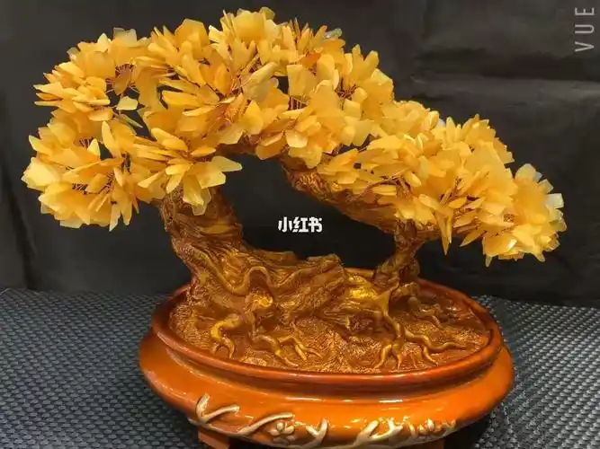 琥珀蜜蜡招财树