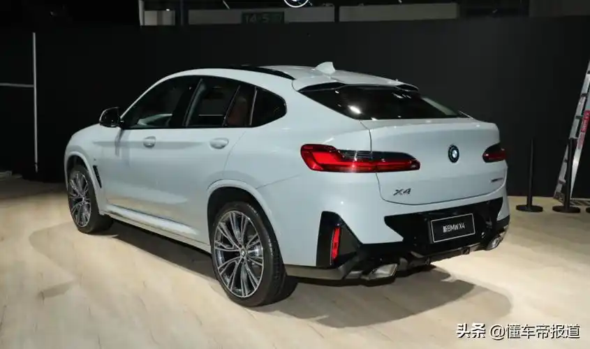 宝马x4怎么样性价比怎么样?全新2021款测评_【读车号】