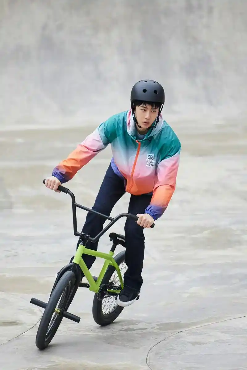 滑板 攀岩 自由式小轮车 街舞.all in!#王一博 - 抖音