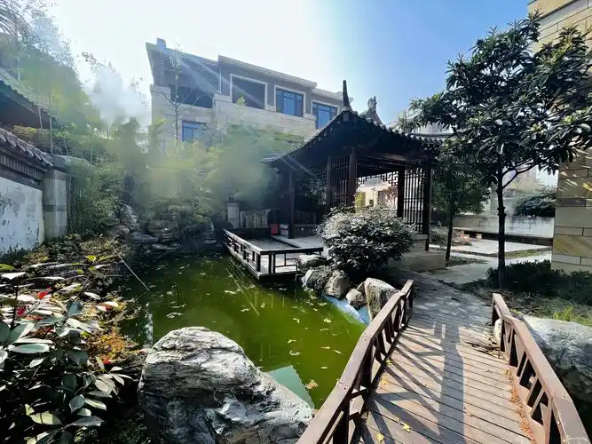 曲江凤凰池(别墅)二手房,1050万,6室3厅,3卫,405.62平米-西安安居客