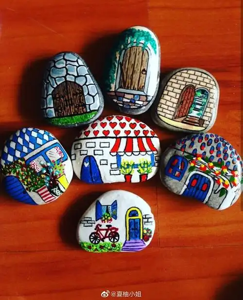 各种各样的房子石头画创意满满