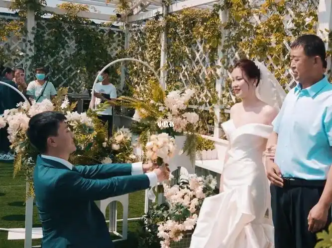 超洋气户外婚礼碰撞出属于夏天的浪漫01