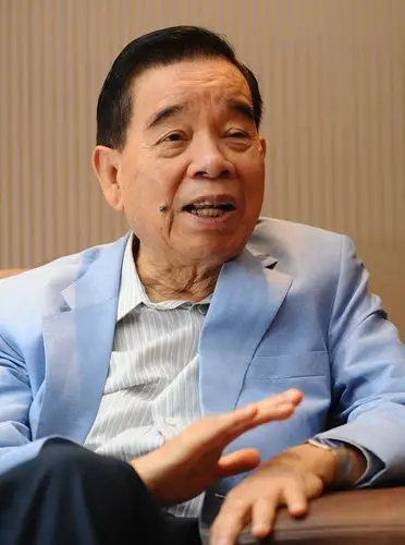 郑裕彤(资料图)