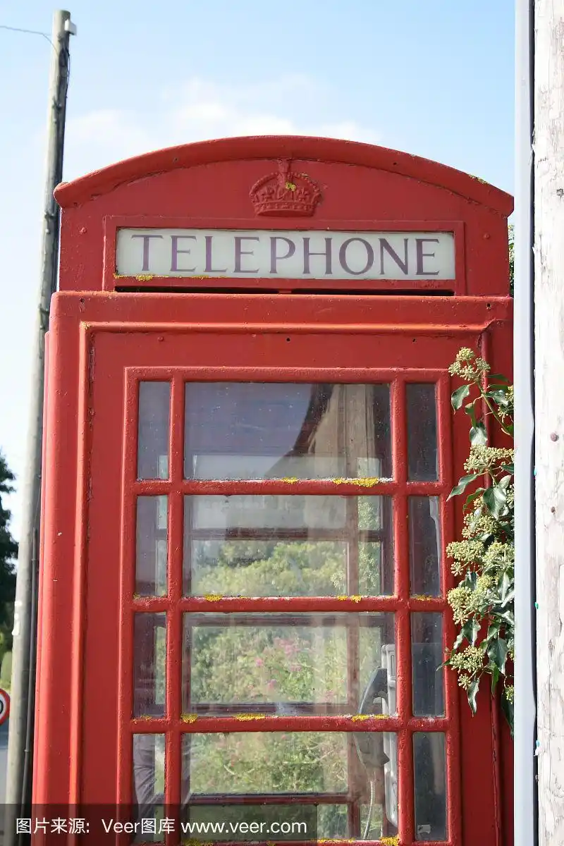 乡村老式电话亭