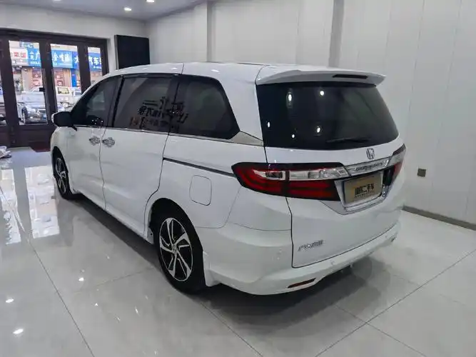 16年本田奥德赛,七座豪华商务车,本市美女一手,精品车况 - 抖音