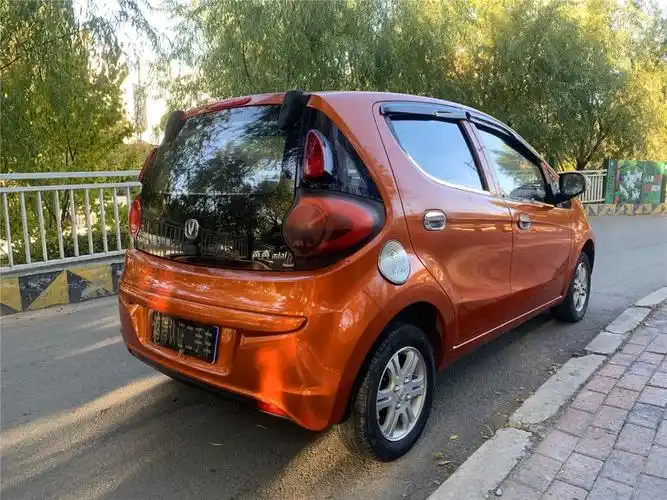 长安轿车奔奔mini