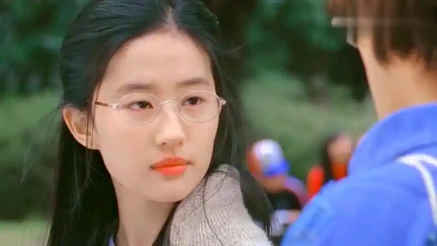 刘亦菲有些人素颜就已经站在了颜值终点线