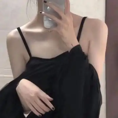 妩媚女人头像骚气露肩吊带妩媚妖娆的女人头像