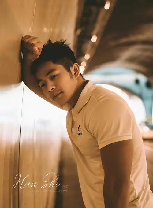 男生约拍光与人物