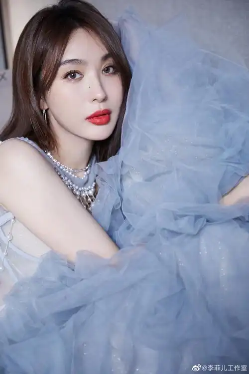 李菲儿超话boss@李菲儿love今天出席#北京国际电影节#中国电影产业