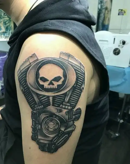 纹的自己摩托车发动机纹身图片_手部手臂纹身图案