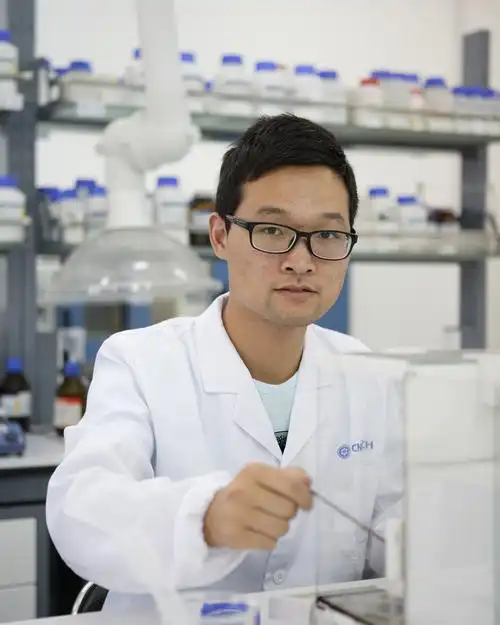 杨良滔(硕士研究生) - 中科院宁波材料所动力锂电池工程实验室