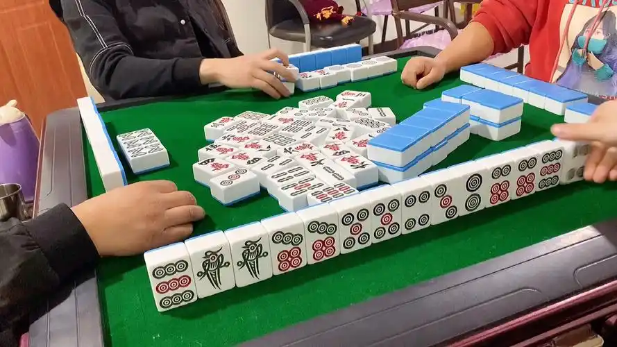 四川麻将在七对和清一色之间如何选择打得不好看看就好