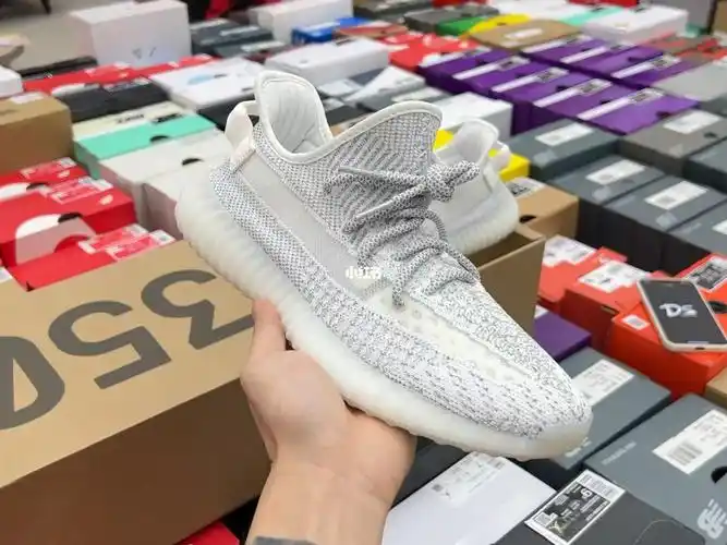 yeezy350白满天星
