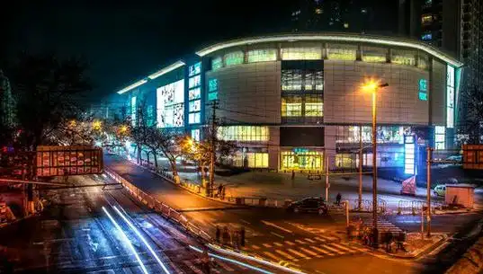 "悦荟·青岛广场"外资第二次杀入人民路商圈将如何定位?