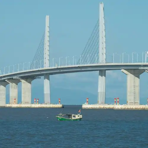 港珠澳大桥景望桥驿站处