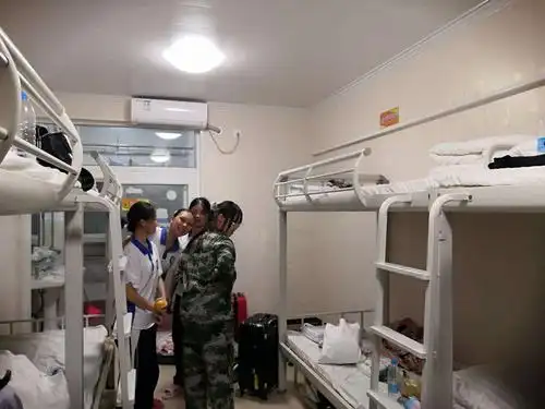 做更好的自己—南海中学七(6)班军训记录(1)