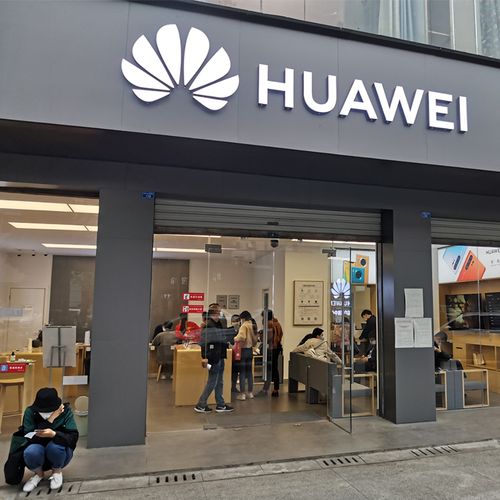 正宗吉祥铝塑板广告牌门头装修材料开槽折弯雕刻自粘铝塑板