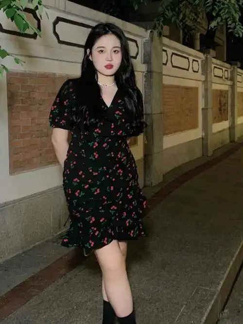 165130斤微胖穿搭谁不爱甜辣小樱桃