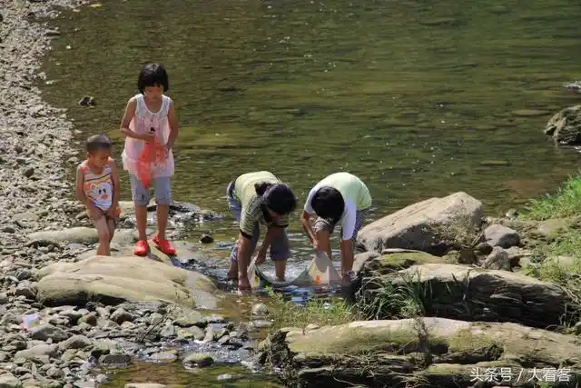 这些50张珍贵老照片:没几个人记得了吧?70后80后童年满满的回忆