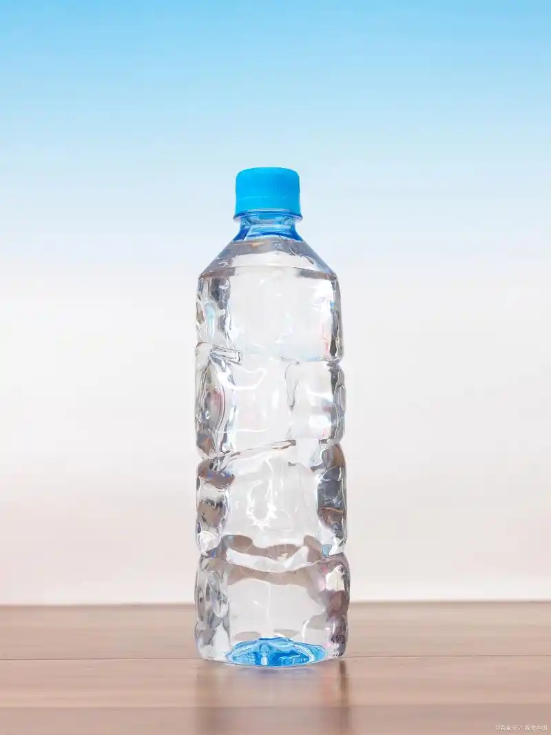 山姆一款天然矿泉水因其宣传的"弱碱性"被传成"喝