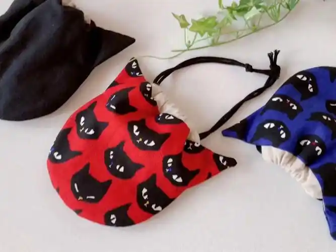 手工视频分享丨可爱的猫咪束口袋