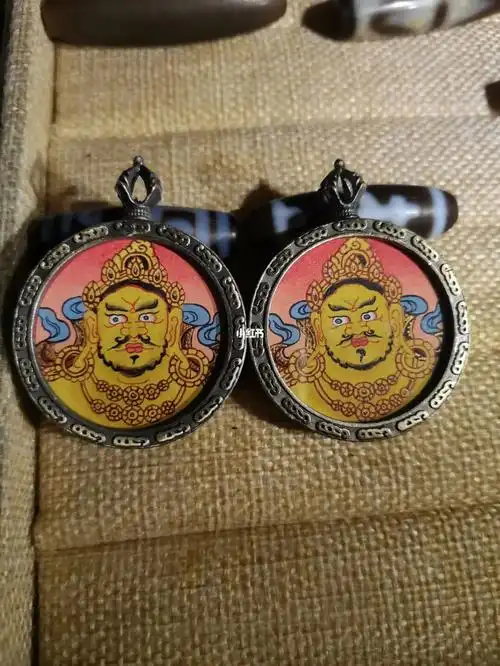 随身手绘唐卡《黄财神》批发五财神之首