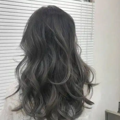 新年染什么发色最好看这六款奶茶棕色发色推荐给你