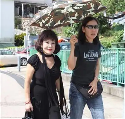 图成奎安两个老婆照片集锦大傻生前两任妻子共存