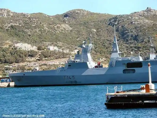 南非的英勇级护卫舰,valour class frigates