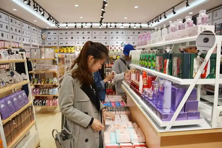 懒人用品店直营和加盟有什么区别吗