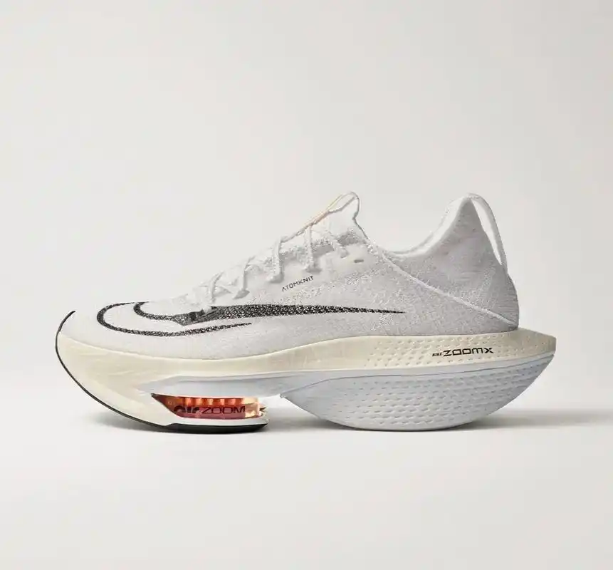 基普乔格破二跑鞋 二代跑鞋的重量比一代都重了20克左右,应该 - 抖音