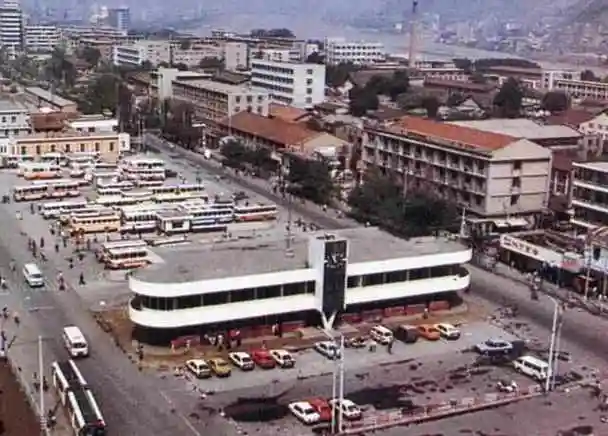 上世纪90年代的兰州街景