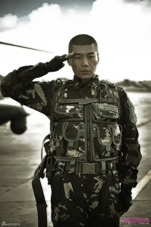 组图:《特种兵之火凤凰》徐佳诠释魔鬼教官